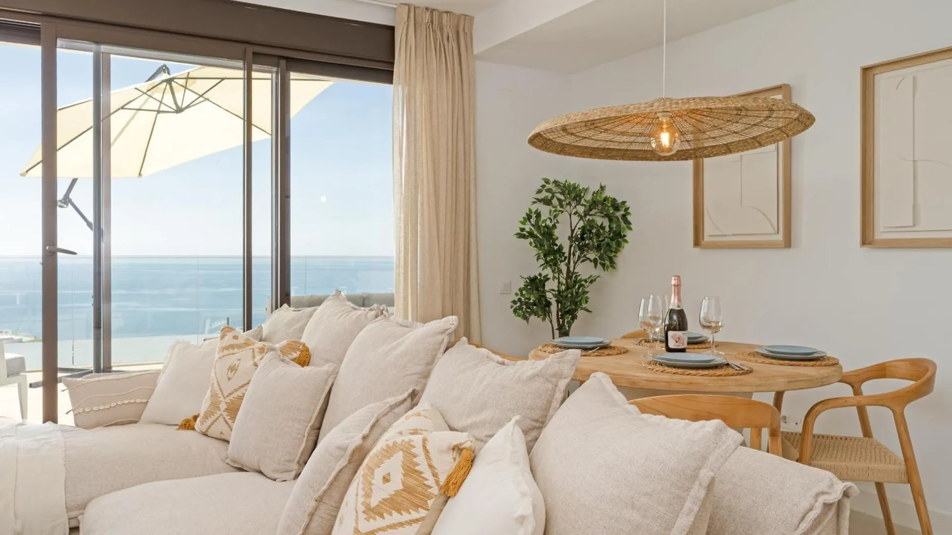 Stunning Views Apartment Idilia Senses 린콘데라빅토리아 0*,  스페인